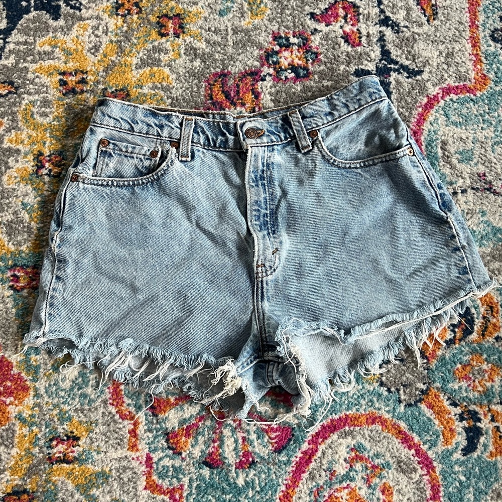 levi’s high waisted vintage denim shorts